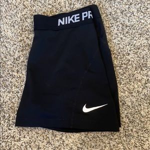 Black Nike Pros